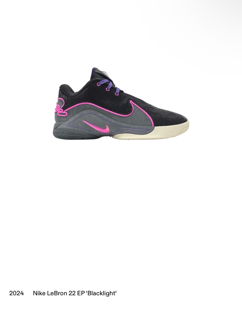 Nike LeBron 22 EP Sneakers in Black with Pink Accents